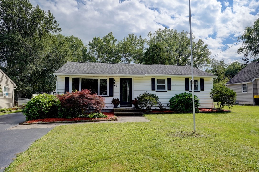 Elmore Dr, Rochester, NY 14606