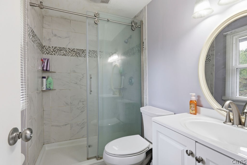 Fireside Cir, Liverpool, NY 13090 #1