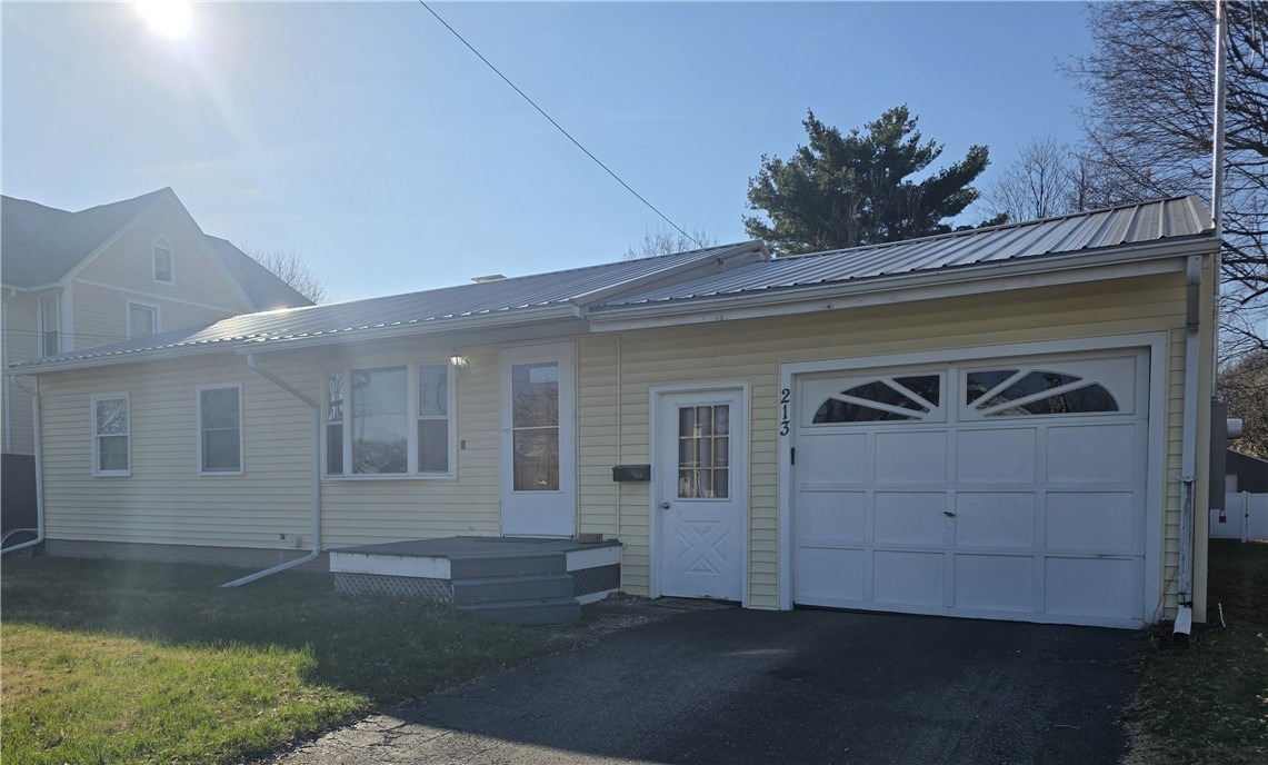 Kingsbury Ave, Elmira, NY 14901