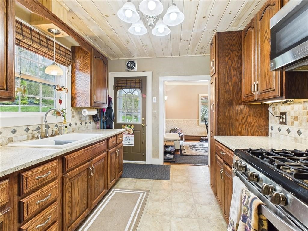 Abbott Rd, Bradford, PA 16701 #1