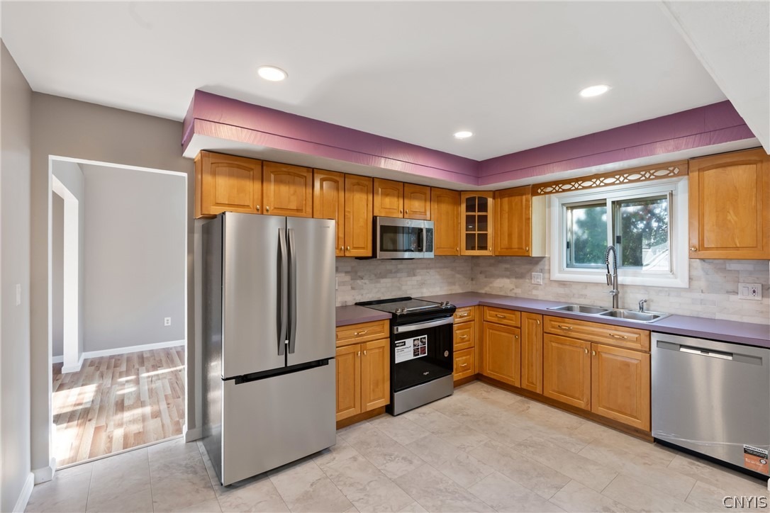 Driftwood Dr, Liverpool, NY 13088 #1