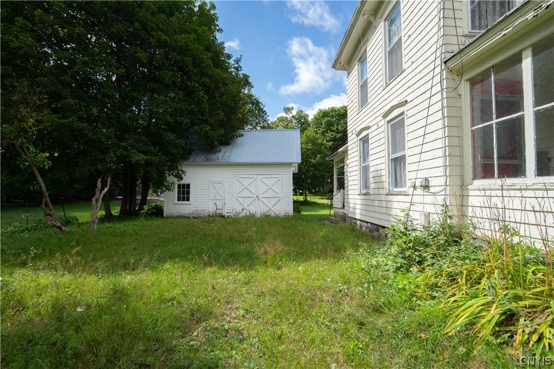 Howard St, Dolgeville, NY 13329