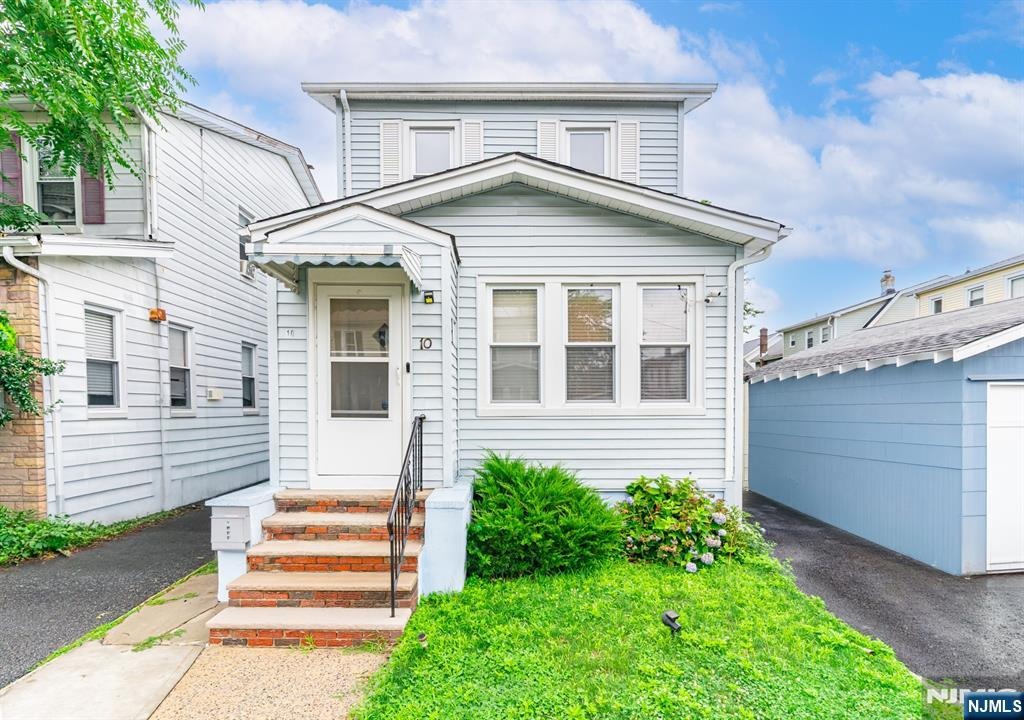 Lentz Pl, Irvington, NJ 07111