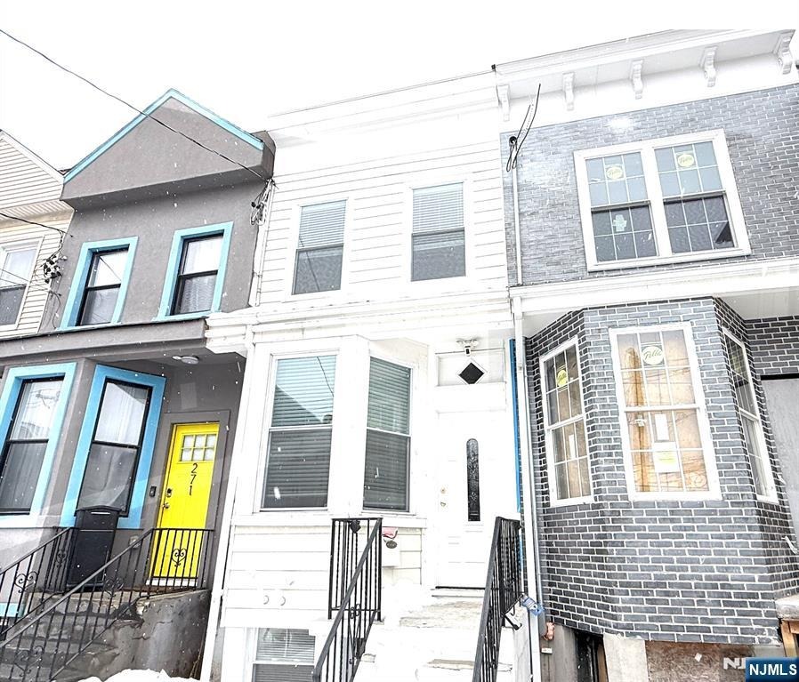 Forrest St, Jersey City, NJ 07304