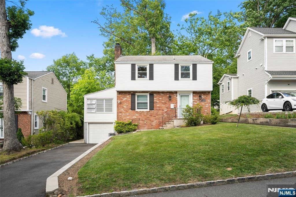 Lawn Rd, Livingston, NJ 07039 #1