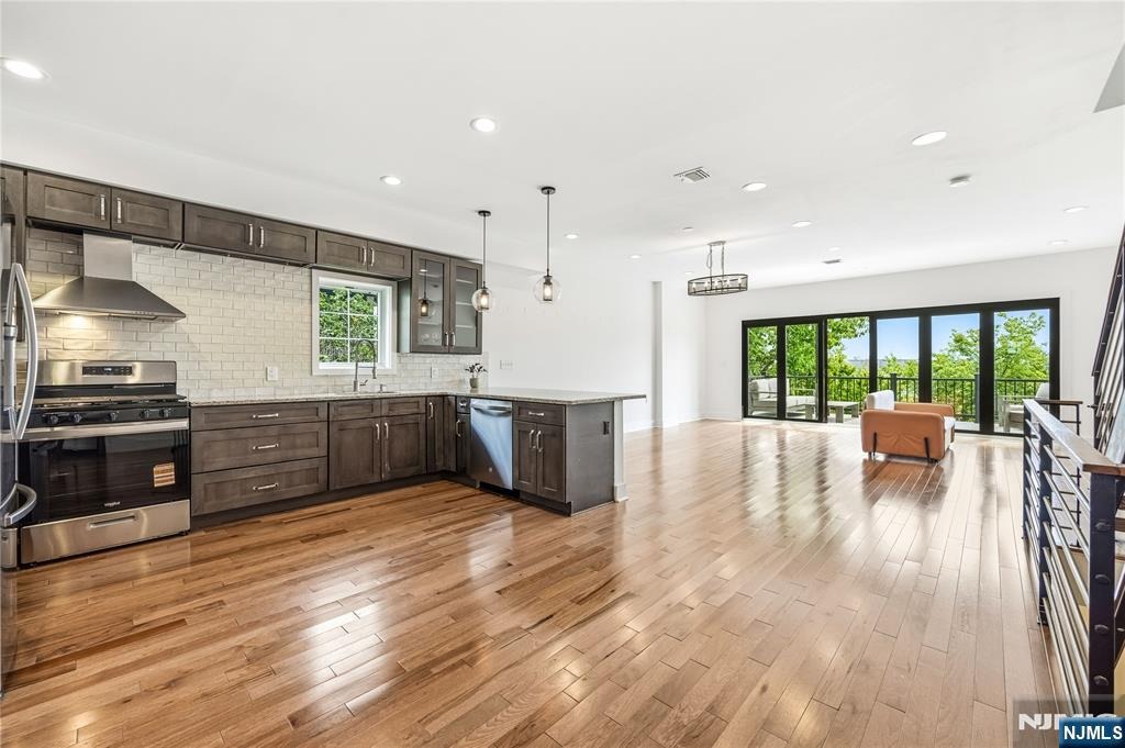 Mountain Rd, Jersey City, NJ 07307