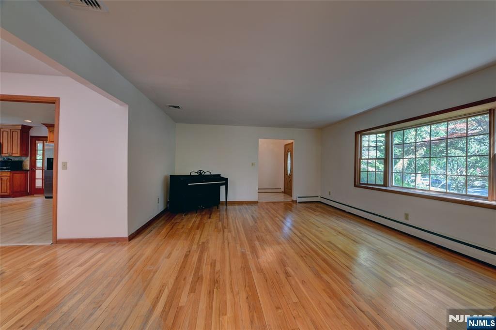 Knoll Rd, Wayne, NJ 07470 #1