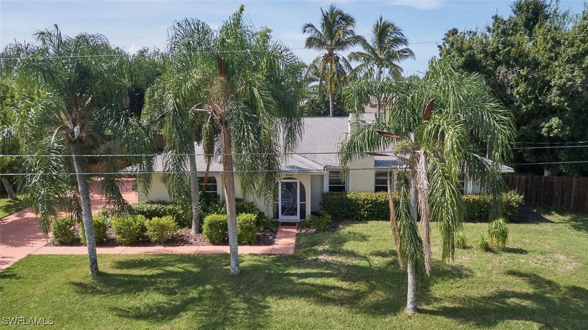 8th St, Cape Coral, FL 33990