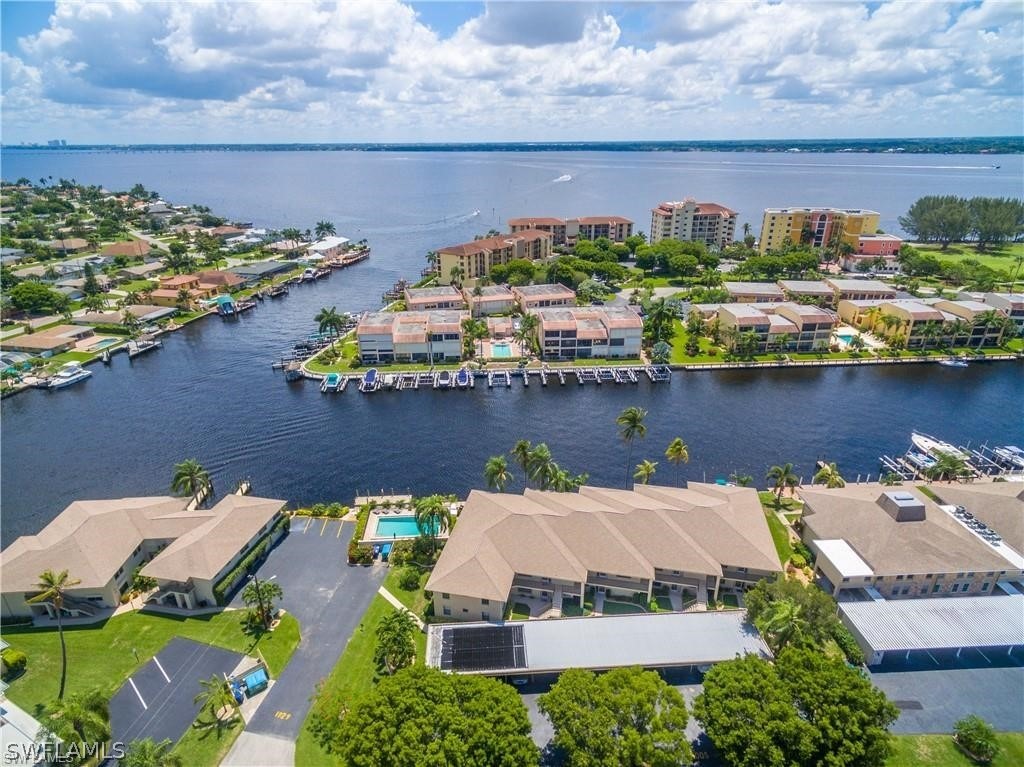 19th Pl, Cape Coral, FL 33904