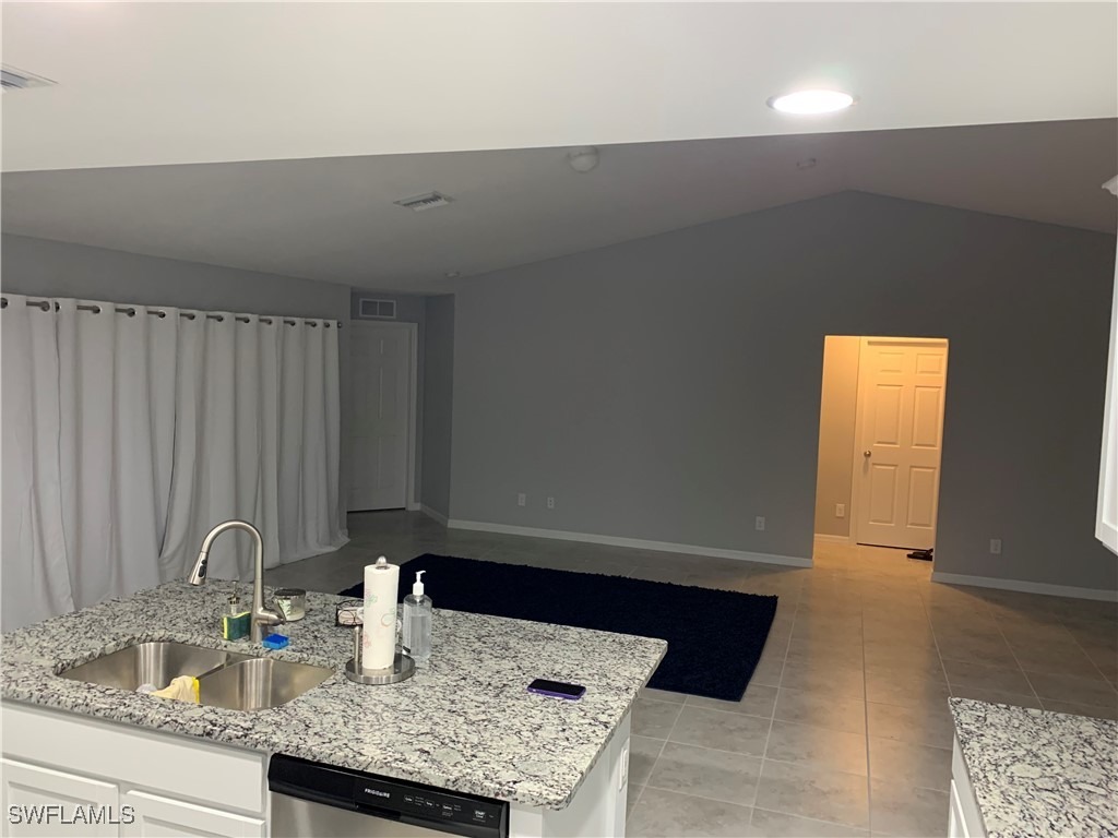 34th Ter, Cape Coral, FL 33993