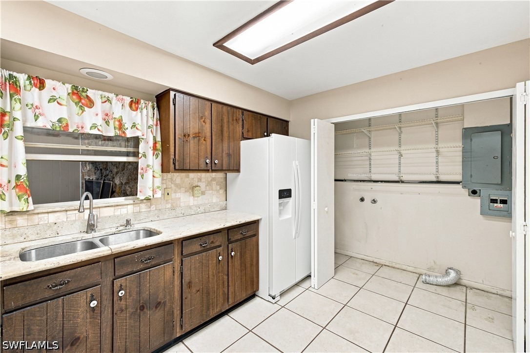 Cypress Ln, Naples, FL 34113