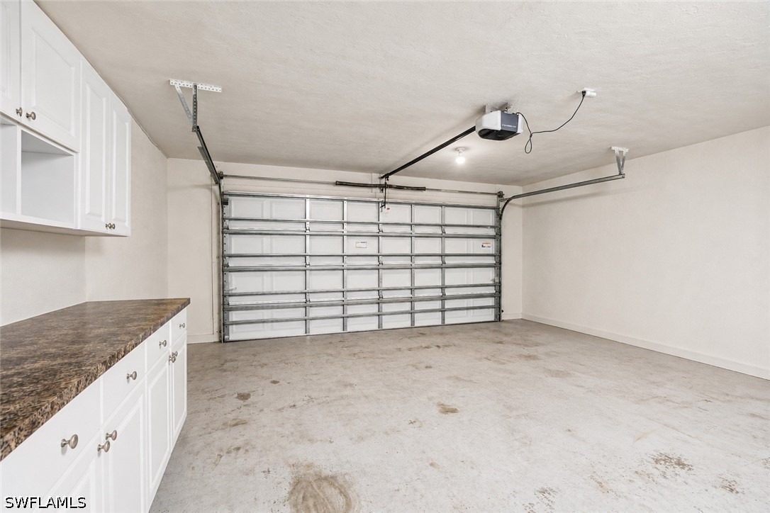 23rd Ave, Cape Coral, FL 33990