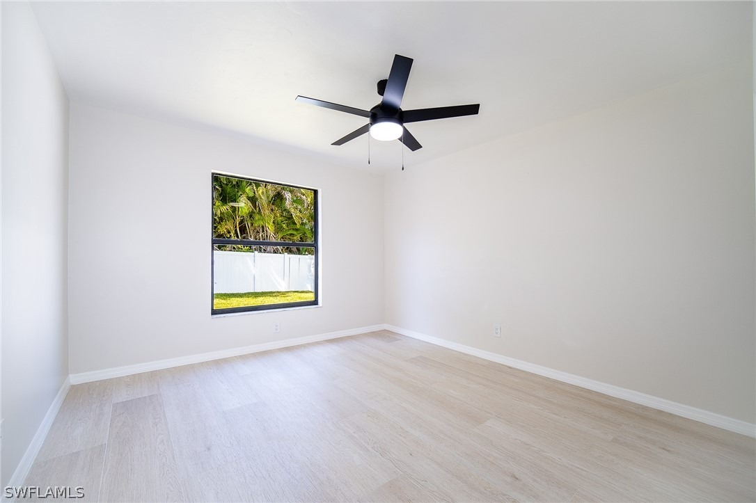Regent Cir, Naples, FL 34109