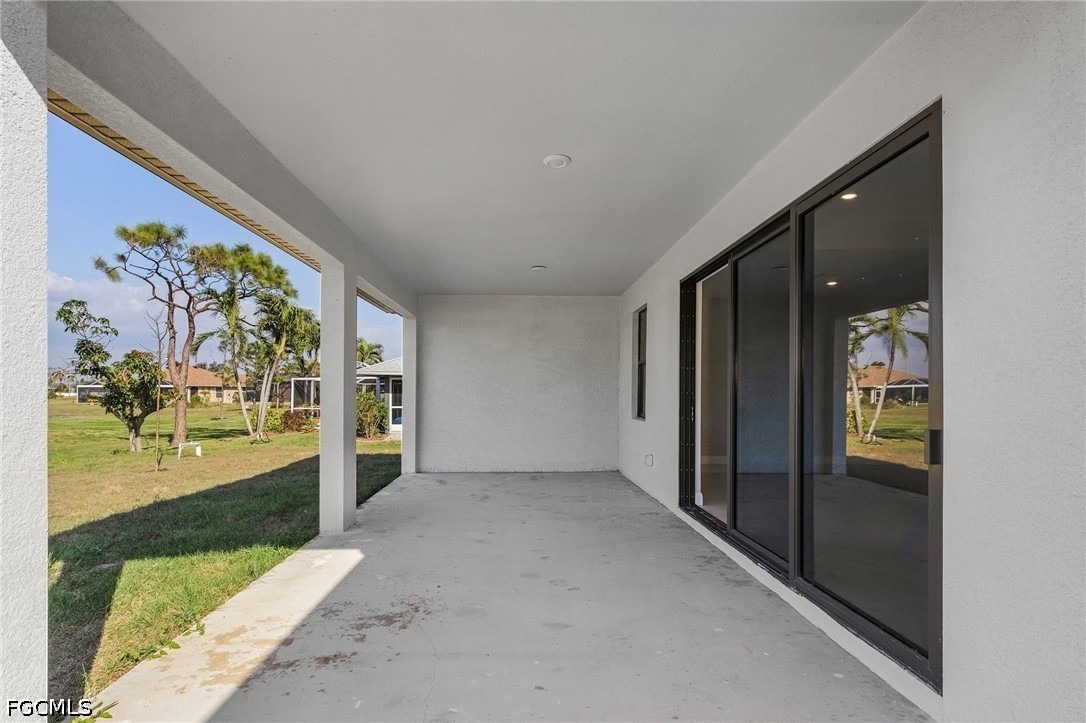 Diplomat Pkwy, Cape Coral, FL 33993