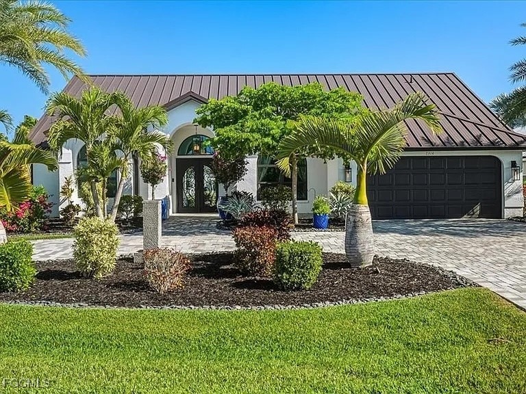 Powder Puff , Punta Gorda, FL 33955