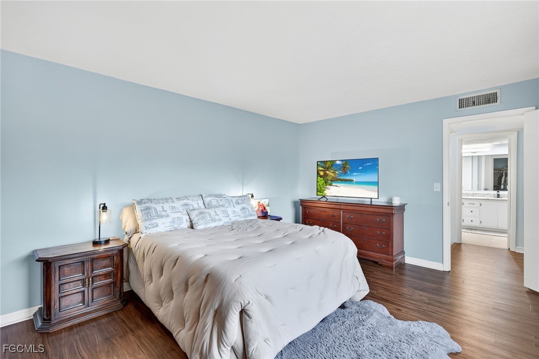 Park Meadows Dr, Fort Myers, FL 33907
