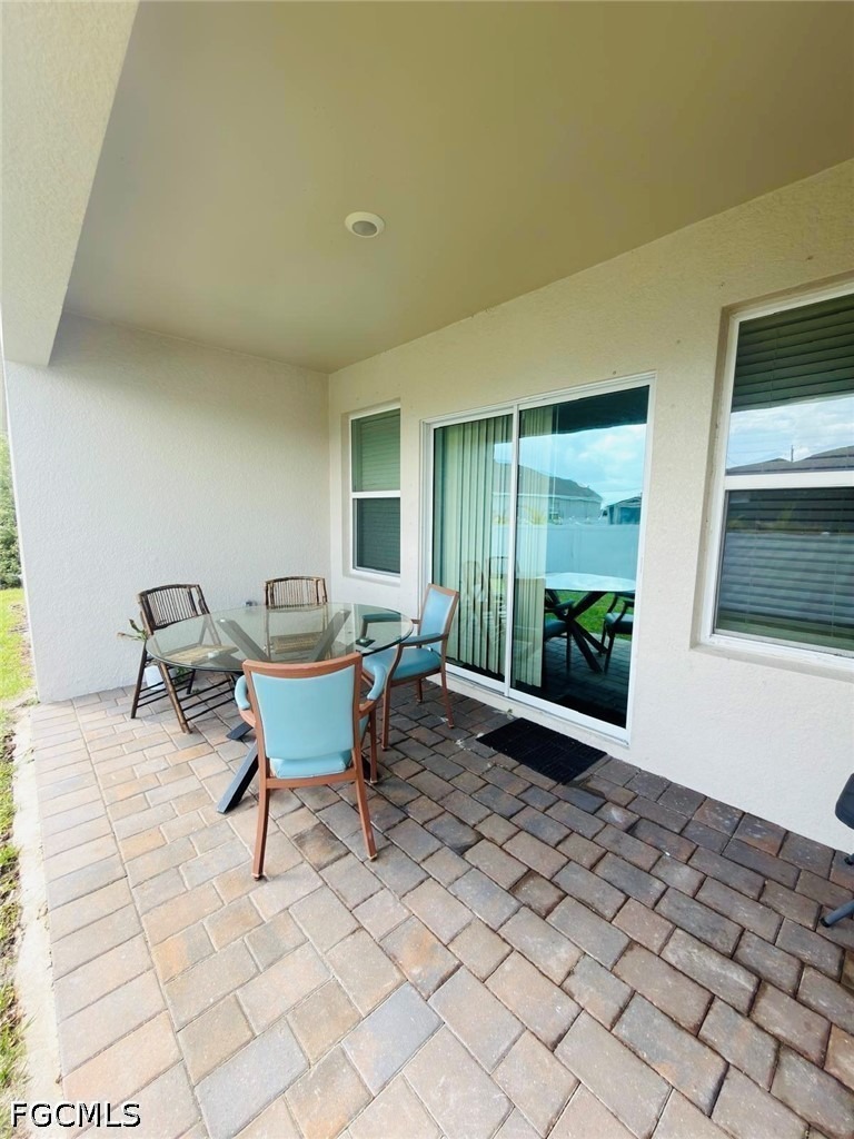 9th St, Cape Coral, FL 33993