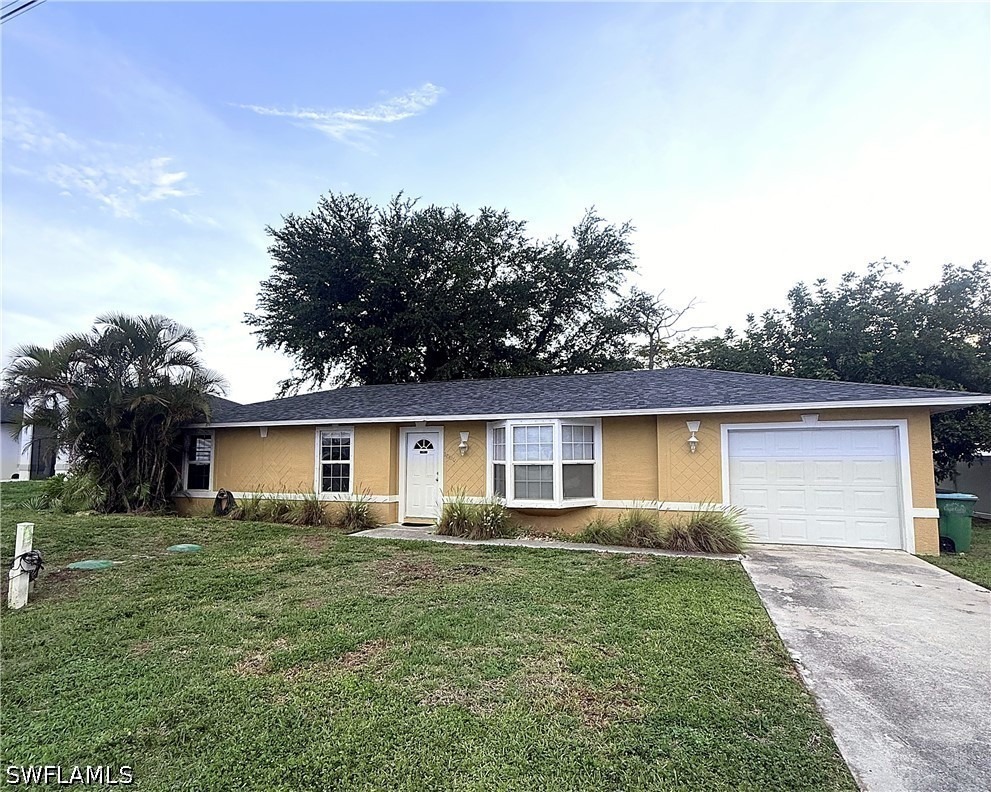 2nd Ave, Cape Coral, FL 33909