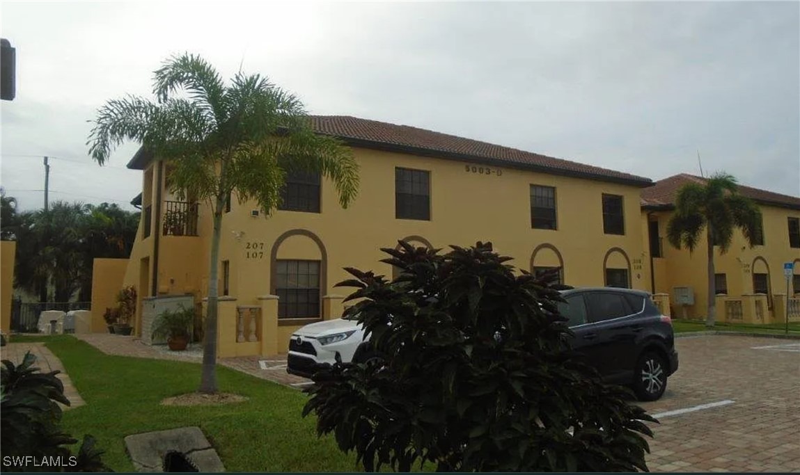 16th Pl, Cape Coral, FL 33914