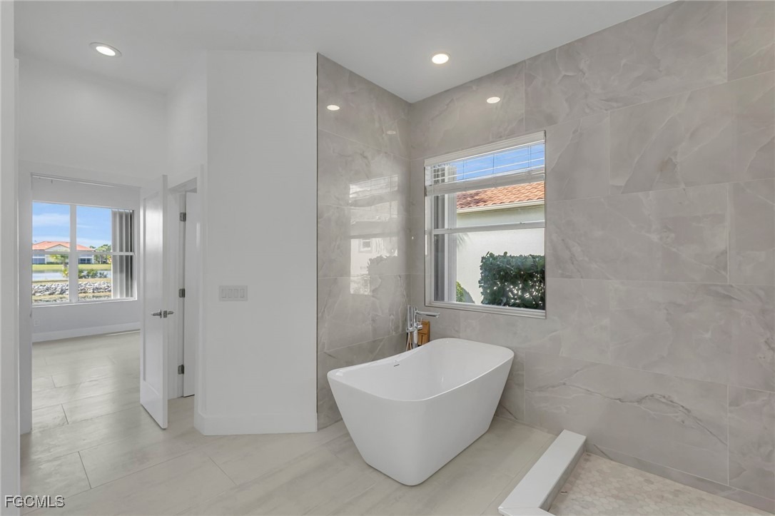 Sea Tropic Ln, Fort Myers, FL 33908