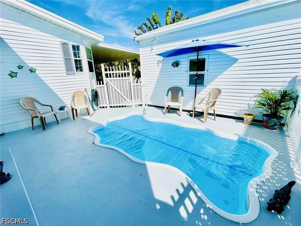 Sloop Ln, Saint James City, FL 33956