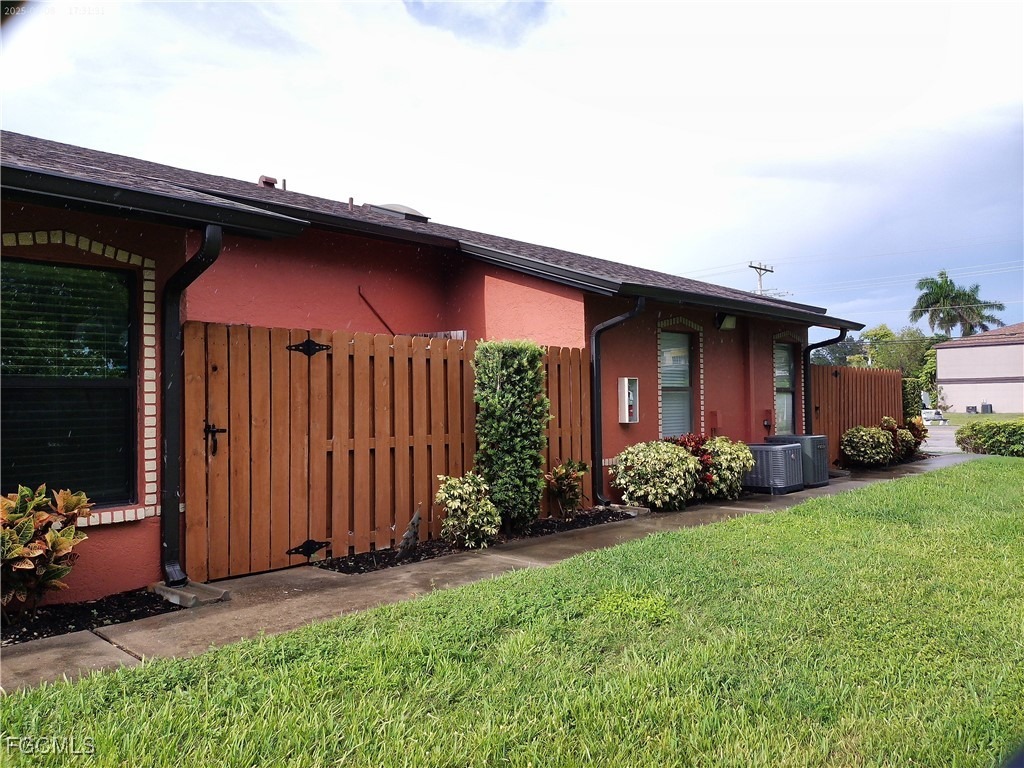 47th Ter, Cape Coral, FL 33914