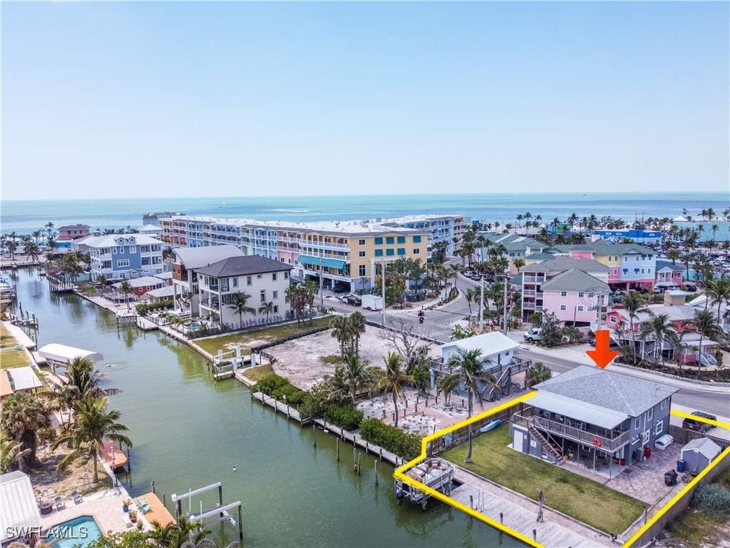 Crescent St, Fort Myers Beach, FL 33931