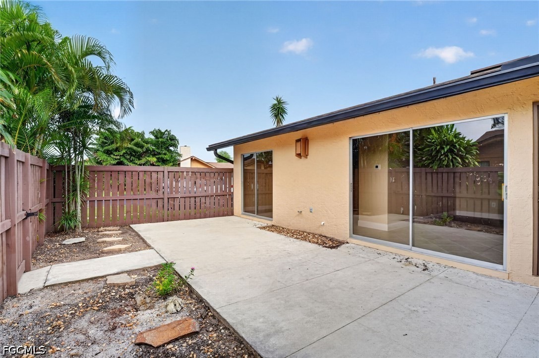 Royal Woods Dr, Fort Myers, FL 33908