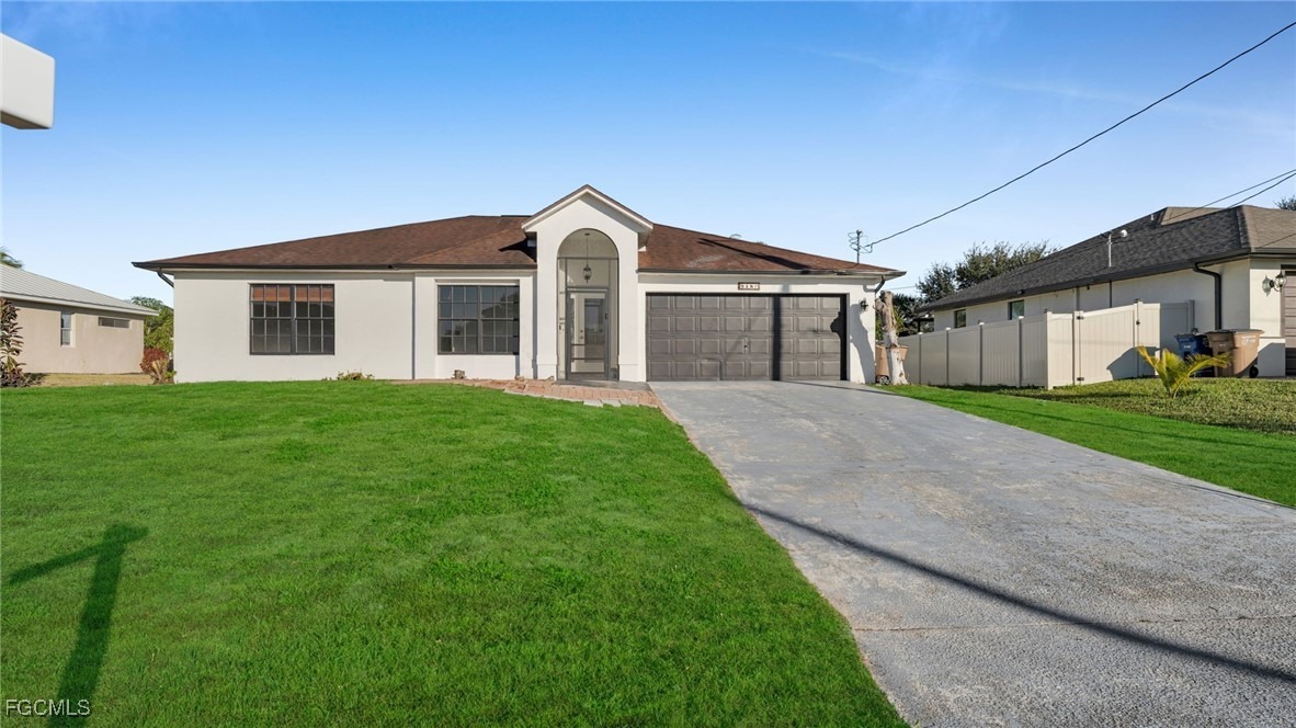 Acroft Ave, Lehigh Acres, FL 33971