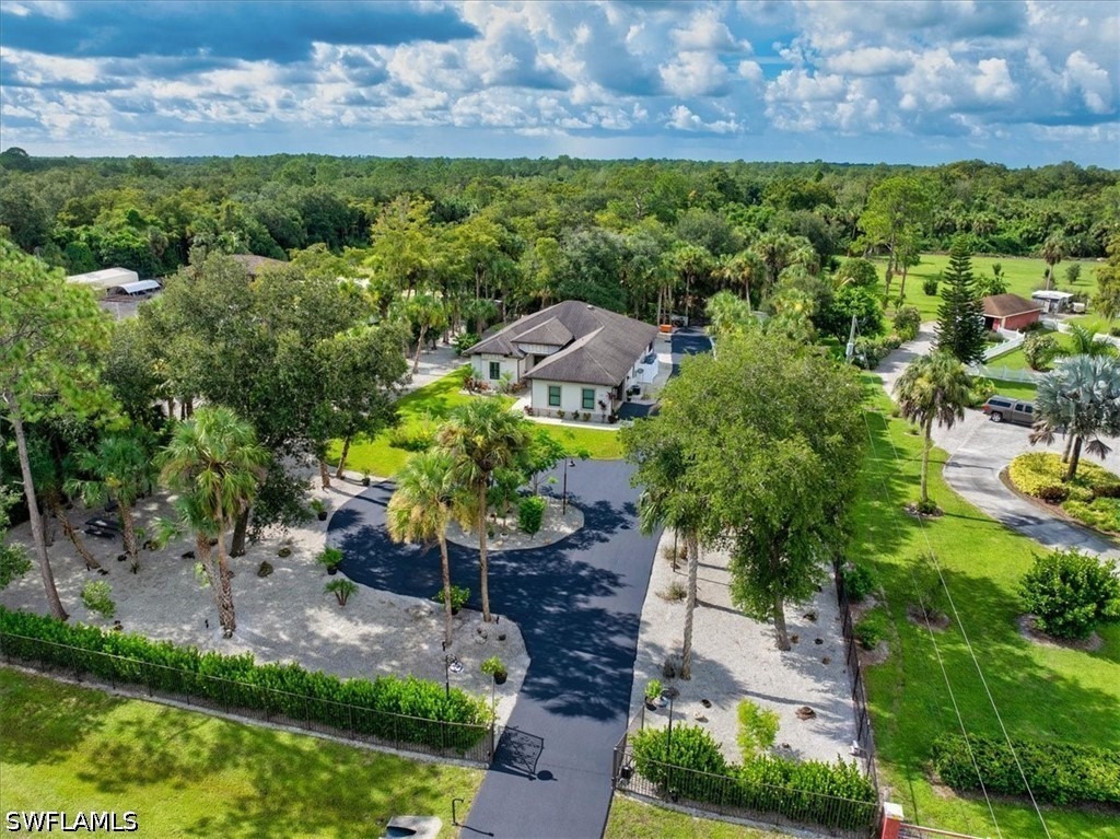 16th Ave, Naples, FL 34120
