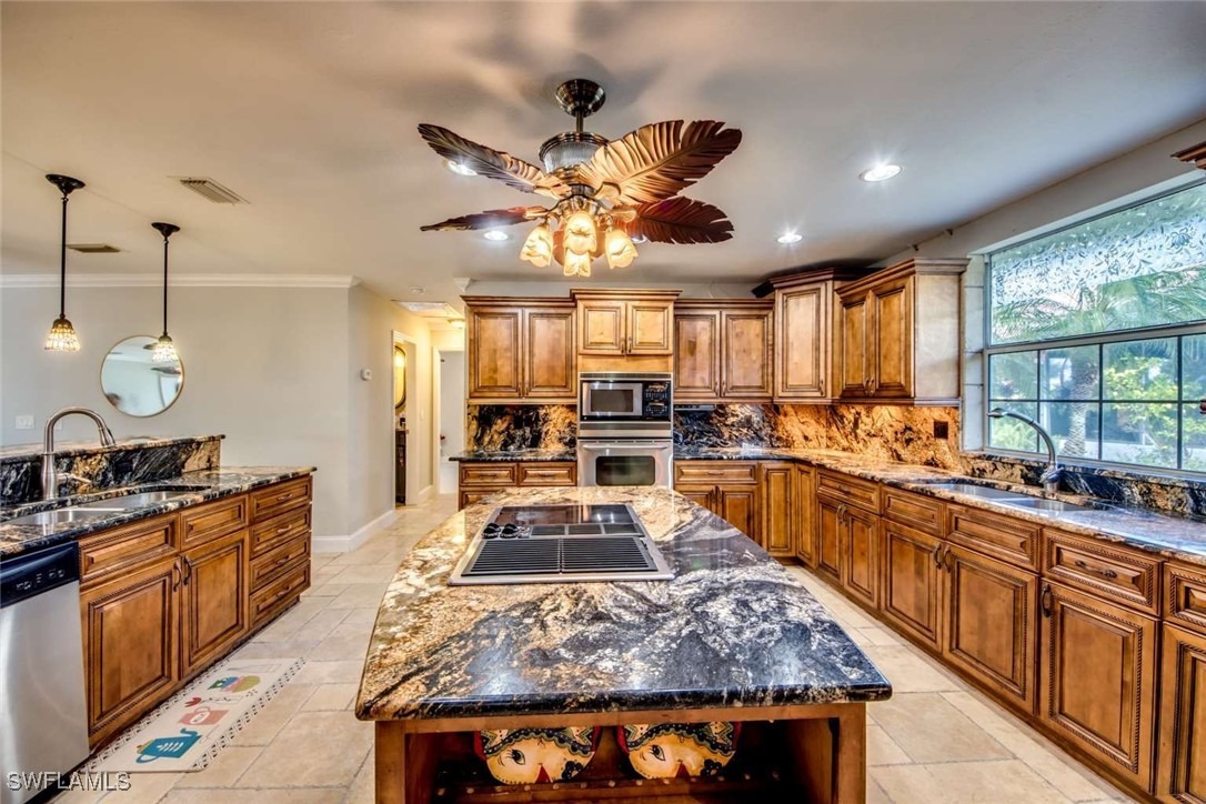 21st Ter, Cape Coral, FL 33991