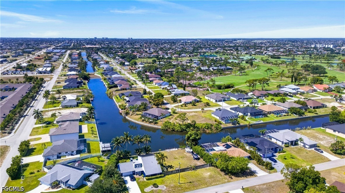 18th St, Cape Coral, FL 33991
