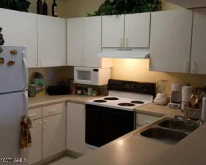 Key Royal Ln, Naples, FL 34119