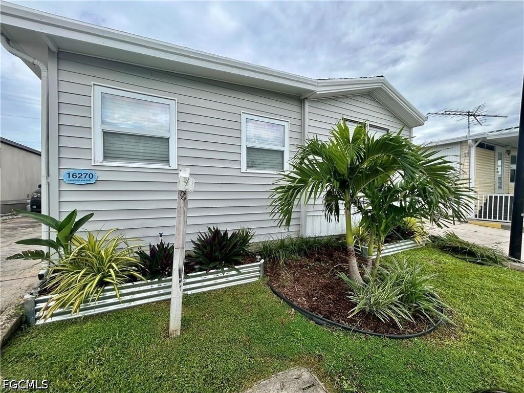 Lapwing Ln, Fort Myers, FL 33908
