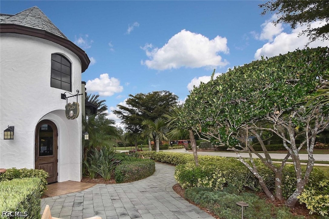 Oliveria St, Fort Myers, FL 33912
