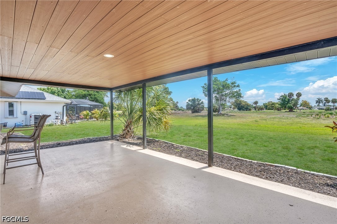 6th Ave, Cape Coral, FL 33904
