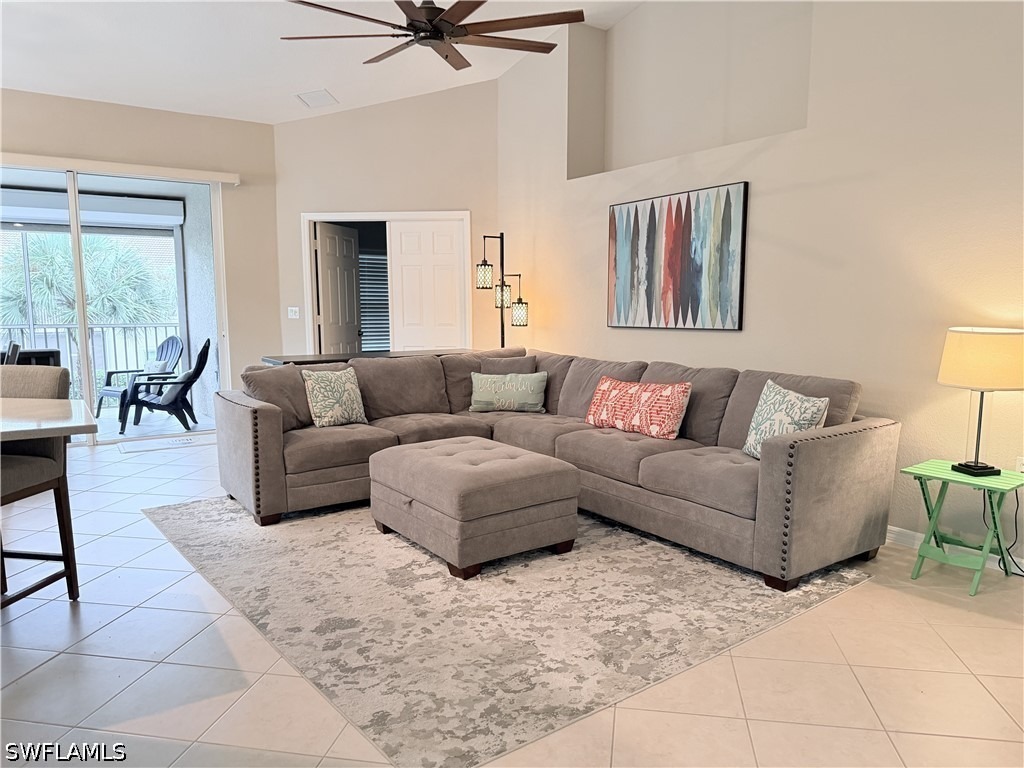 Lexington Ct, Naples, FL 34110