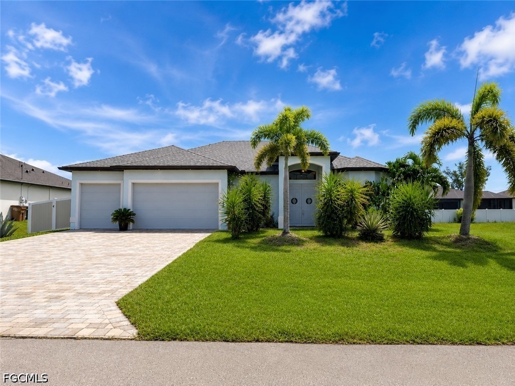 41st Pl, Cape Coral, FL 33993
