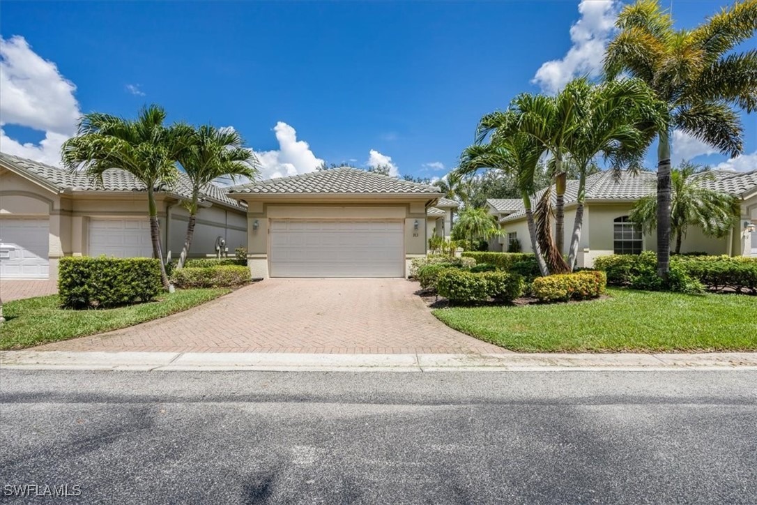 Vistana Cir, Naples, FL 34119