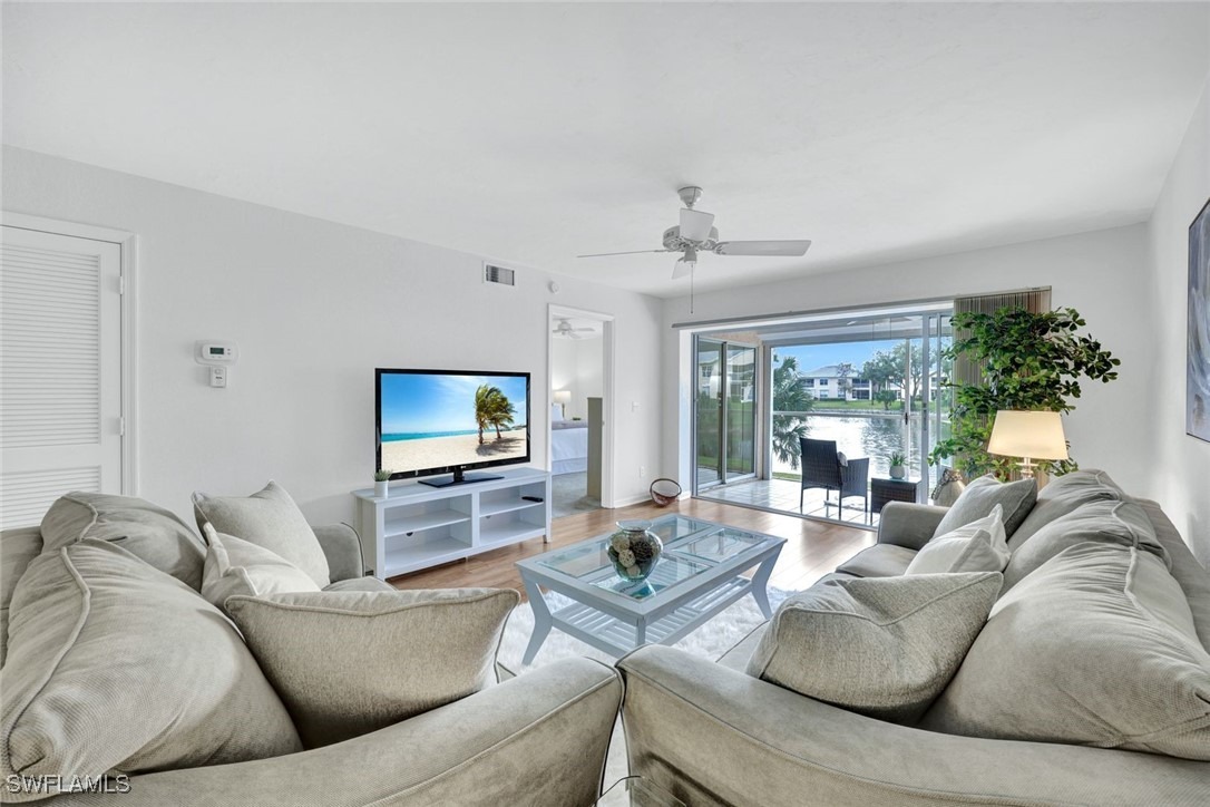 Wiggins Lake Dr, Naples, FL 34110