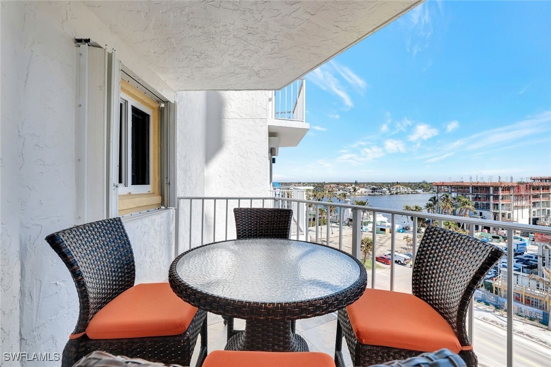 Gulf Shore Dr, Naples, FL 34108
