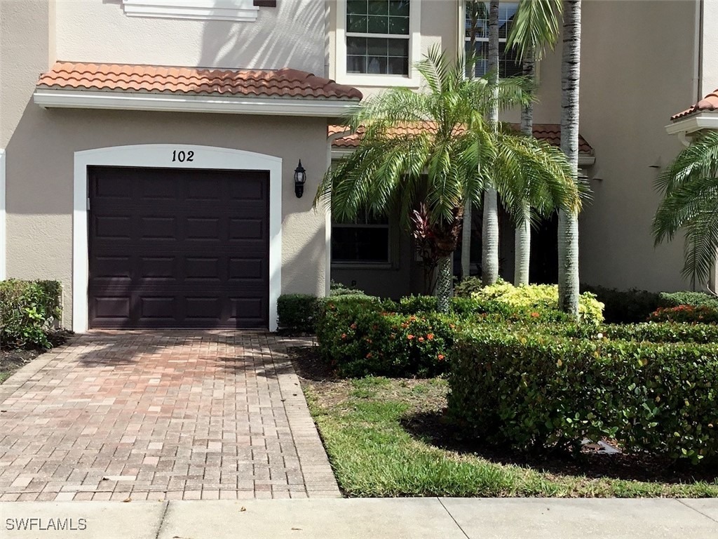 Monterey Pt, Naples, FL 34105