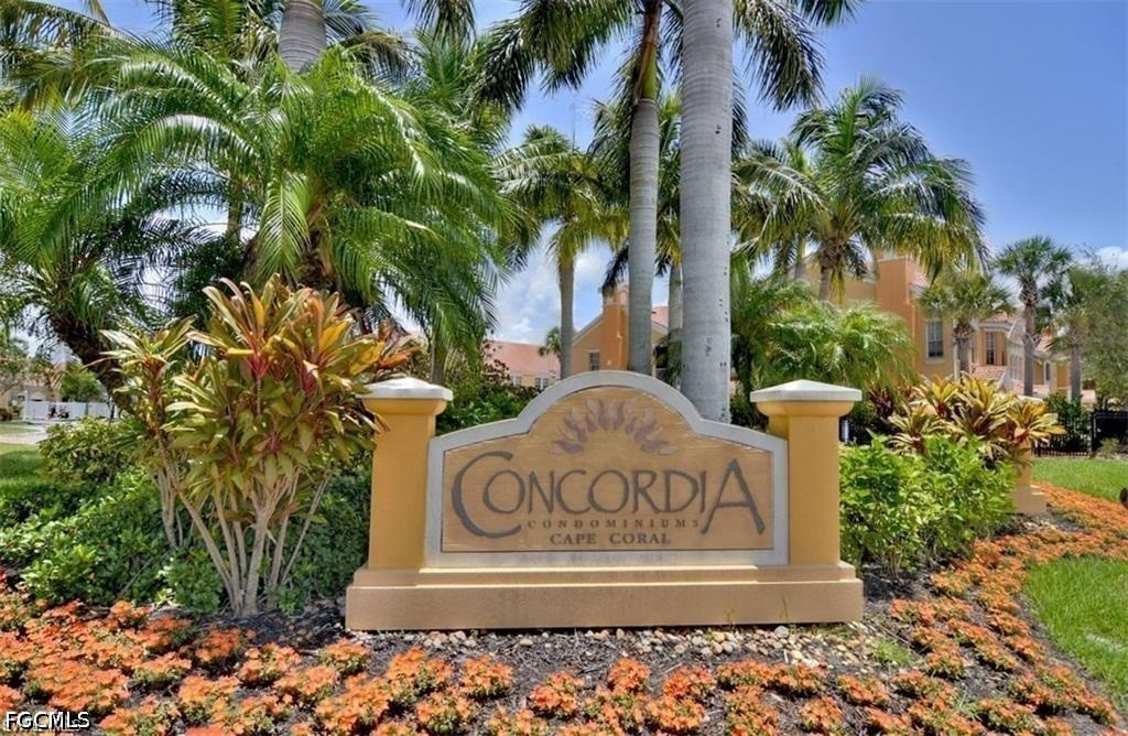 Concordia Lake Cir, Cape Coral, FL 33909
