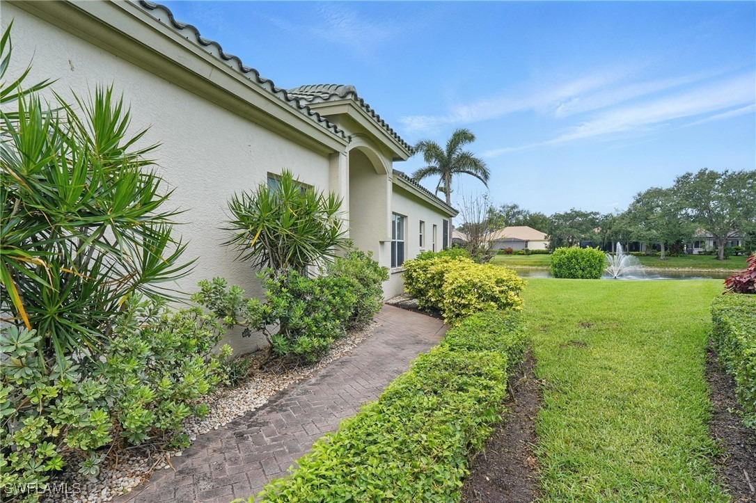 Vistana Cir, Naples, FL 34119 #1