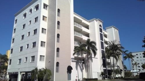 Bay Beach Ln, Fort Myers Beach, FL 33931