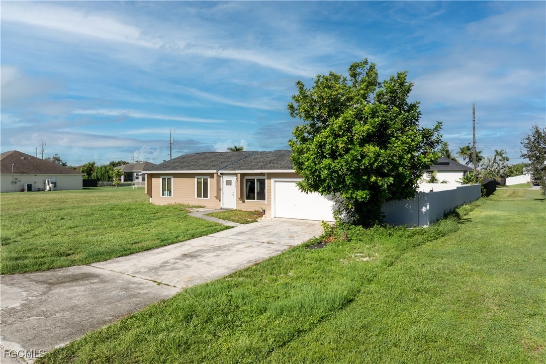 5th Pl, Cape Coral, FL 33909 #1
