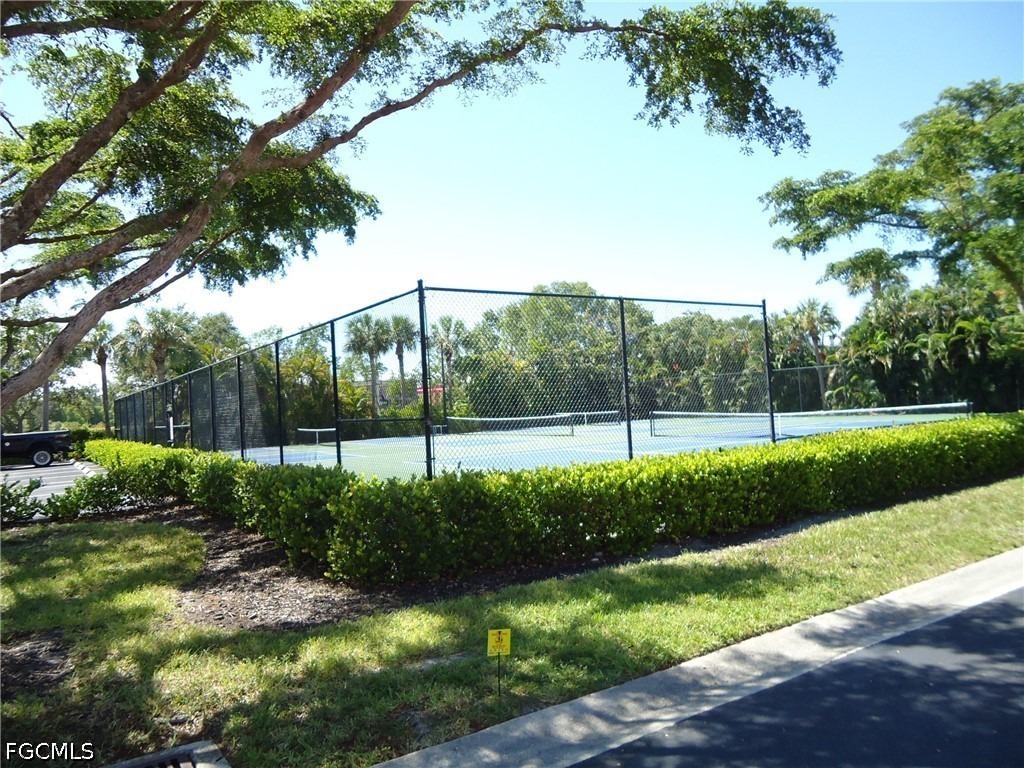 Prentiss Pointe Cir, Fort Myers, FL 33908