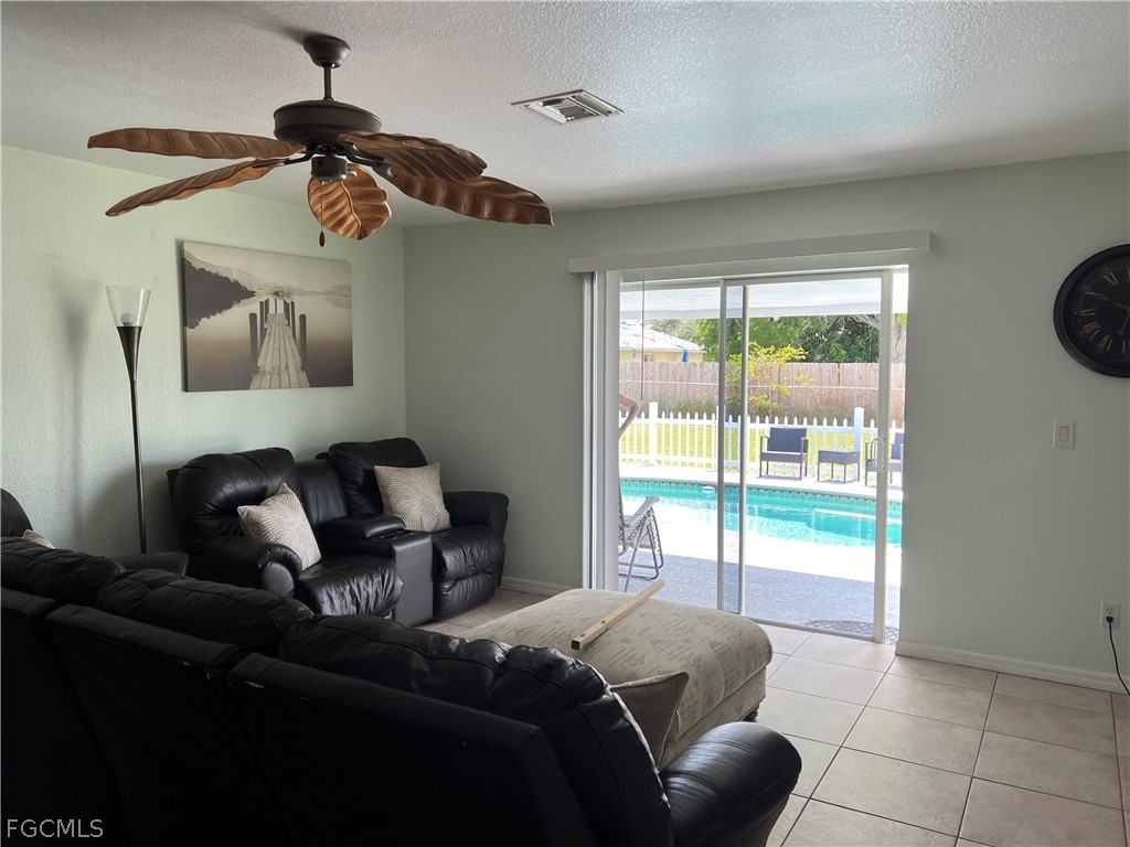8th Ave, Cape Coral, FL 33990