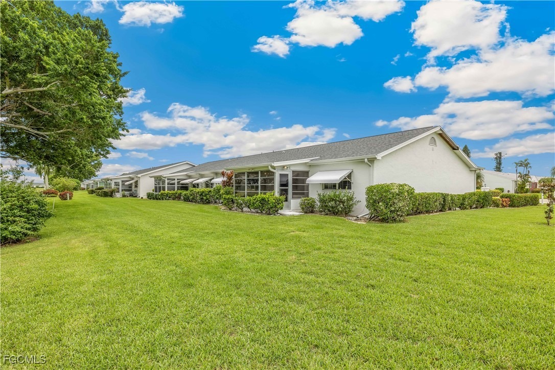 Edgewater Cir, Fort Myers, FL 33919