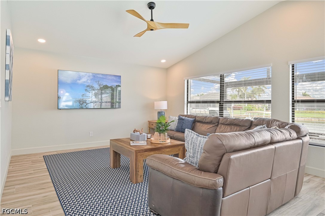 20th Pl, Cape Coral, FL 33914